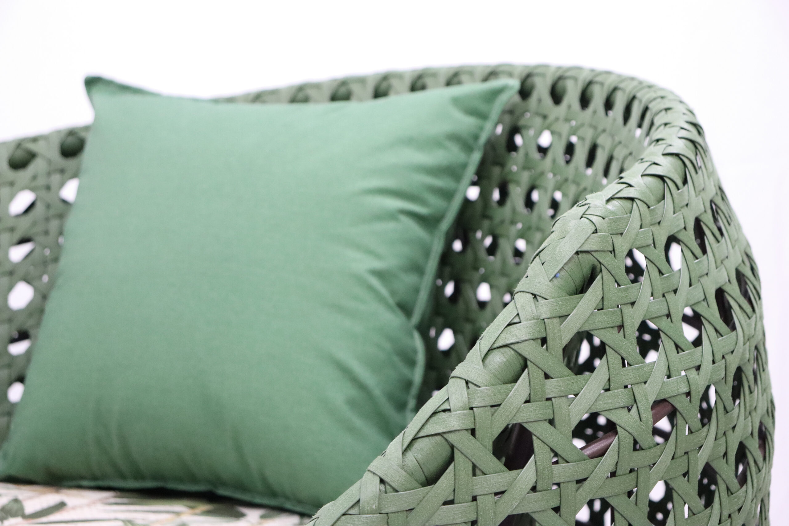 Poltrona em fibra sintética, Angra.